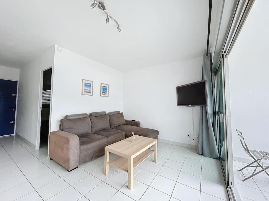 3319-Appartement A 200M De La Plage Le Barcarès Exteriör bild